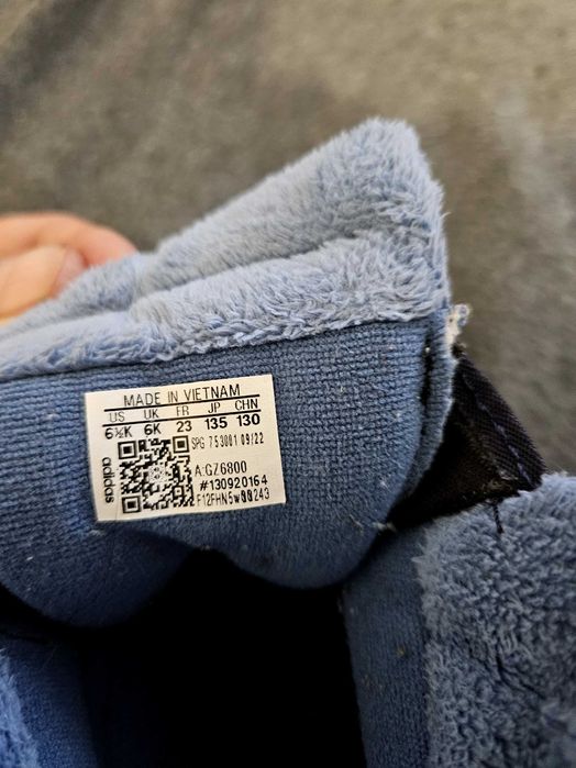 Ботуши adidas номер23