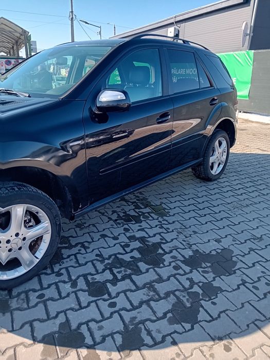 Mercedes ML 4mqtic 2011 euro 5 proprietar în acte