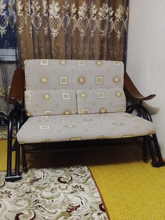 Продам диван б/у  в хорошем состоянии