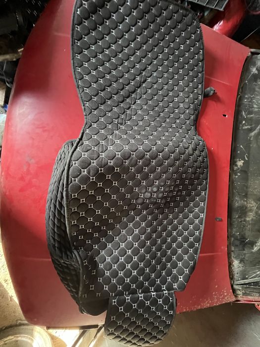 продам чехлы в хорошем состоянии