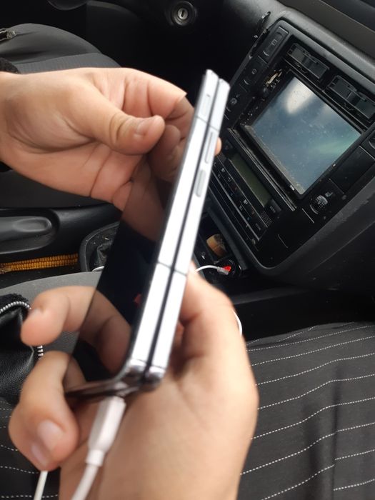 Vând Samsung Z fold 4