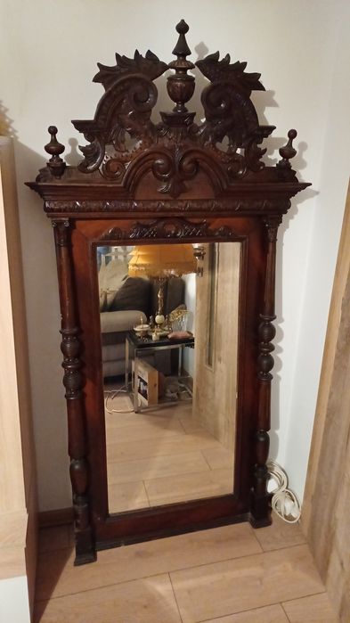 Vând oglindă, 1,85 m înălțime!