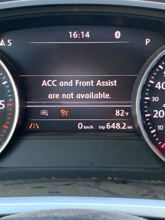 Reparatie camera parbriz eroare Lane assist,ACC,Auto High-beam,bend light Touareg, Audi
