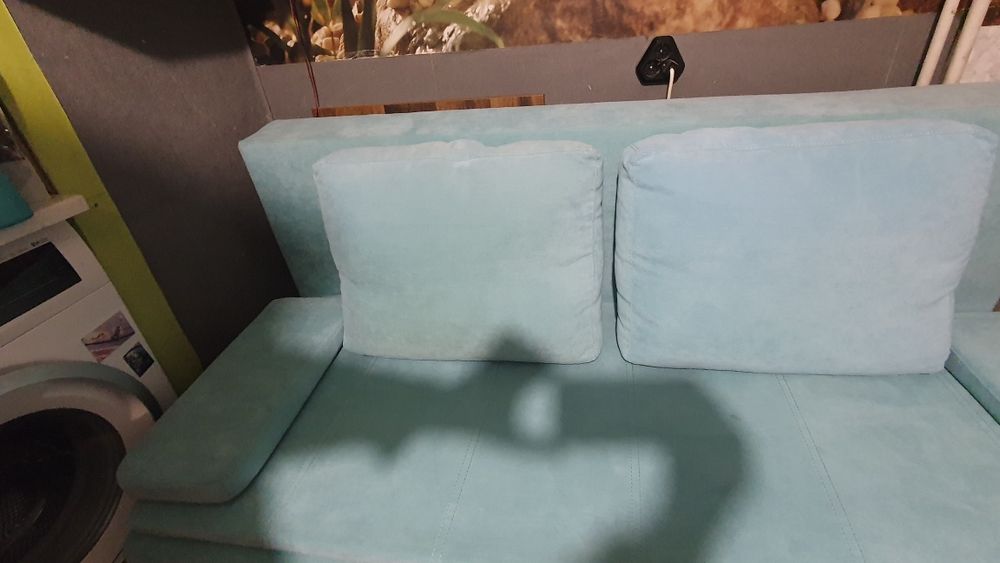 Разтегателен диван