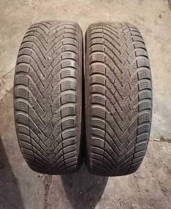 Продавам 2 броя зимни гуми 185.65.15 на 1 сезон дот 2021 Pireli