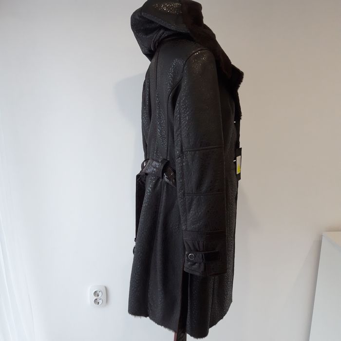 Нов Елегантен Кафяв Кожух "Vesivio Milano" естественна кожа с качулка