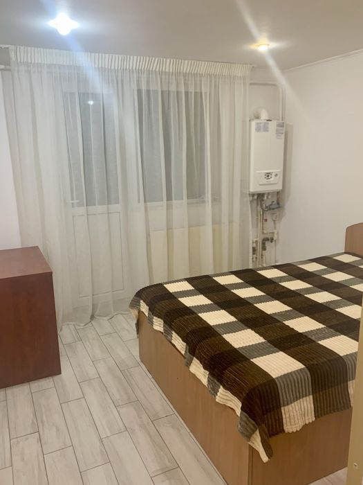 Inchiriez garsoniera cartier Posta