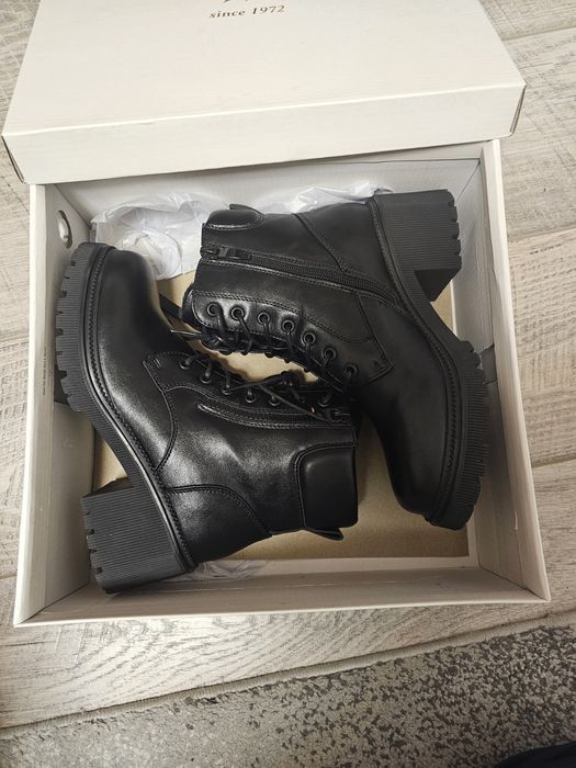 Дамски зимни боти