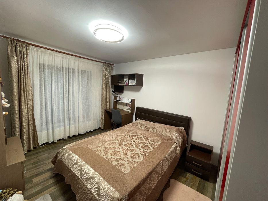 ÎNCHIRIERE apartament 3 camere