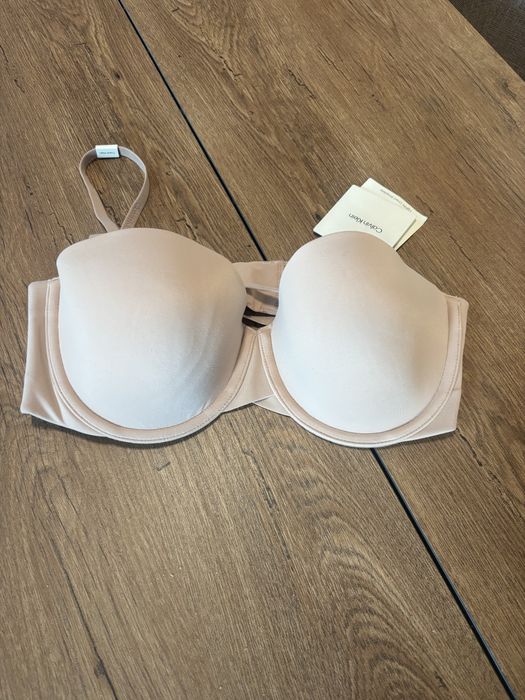 Calvin Klein-нов сутиен