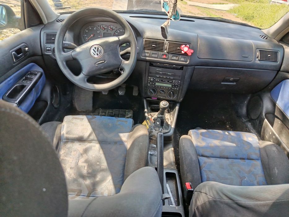 Volkswagen Golf 4 1.4i бензин на части