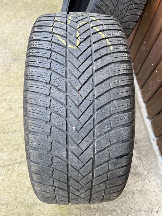 2 anvelope Bridgestone 245/40/19