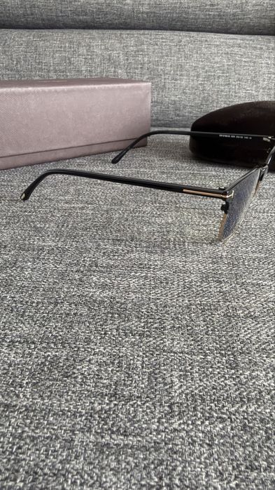 Vand rame/ochelari vedere Tom Ford TF 5799 B, stare ff buna .
