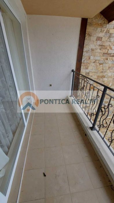 Тристаен апартамент в красив комплекс с ниска такса в Равда