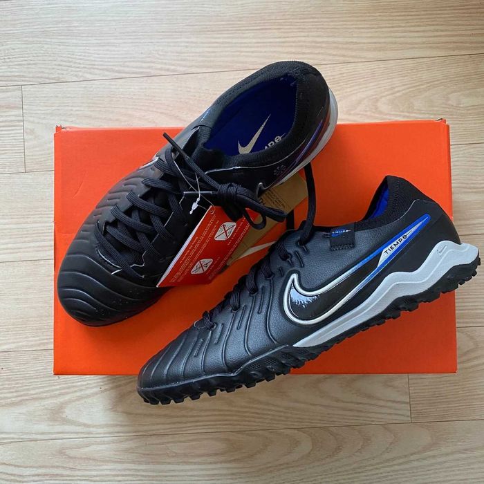 Футболни обувки Nike LEGEND 10 PRO TF