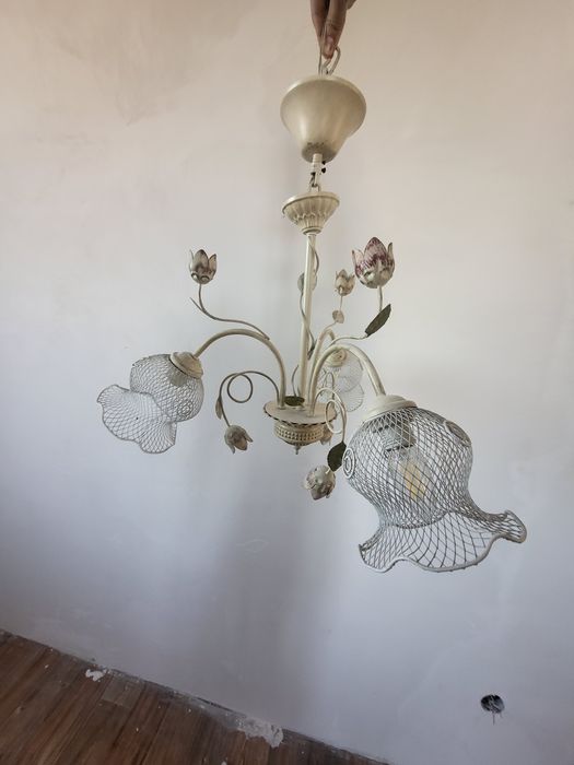 Люстры  цветы.  .