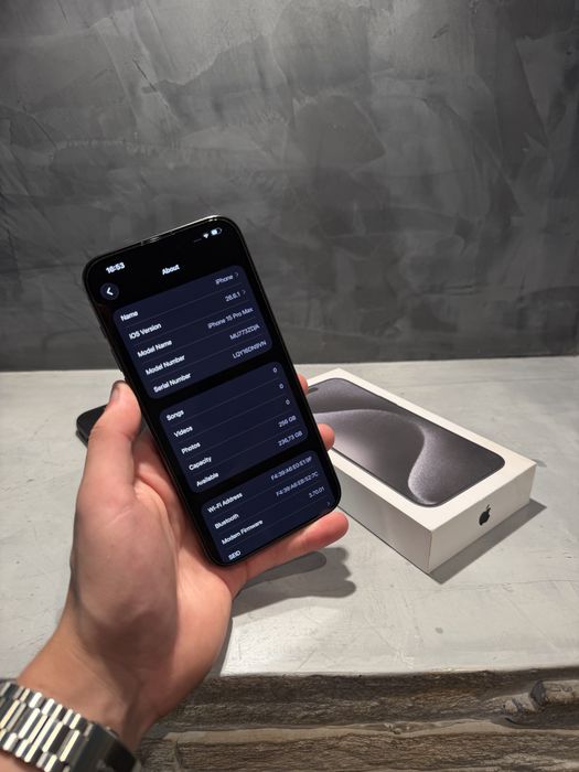 КАТО ЧИСТО НОВ Iphone 15 Pro Max Black + подарък