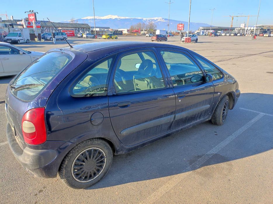 Ситроен Ксара Пикасо без номерата се продава