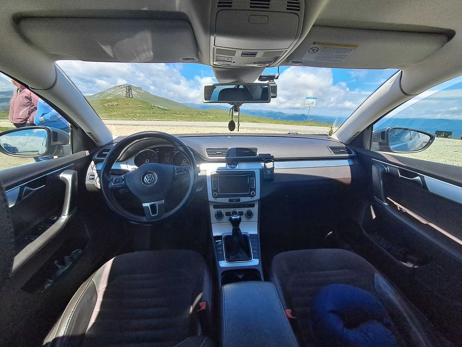 Vând autoturism