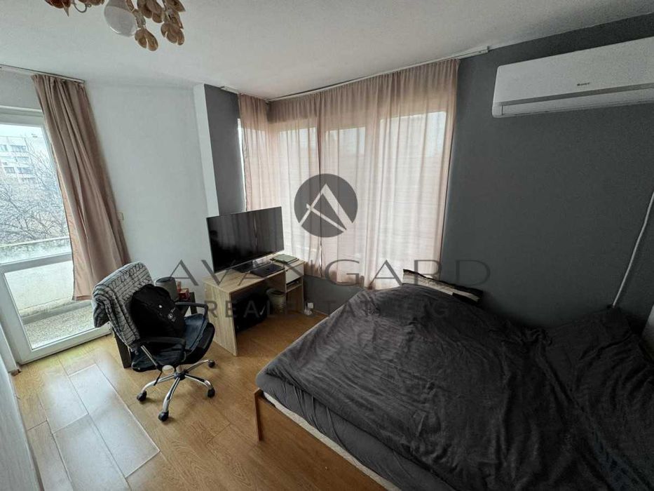 Продава се Тристаен апартамент в Пловдив, Център - 51 кв.м за 1800 €/кв.м - Снимка #2