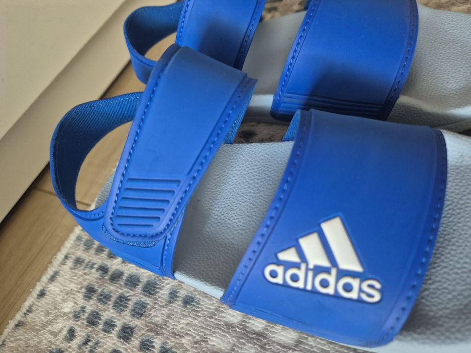 Adidas 33 номир сандали