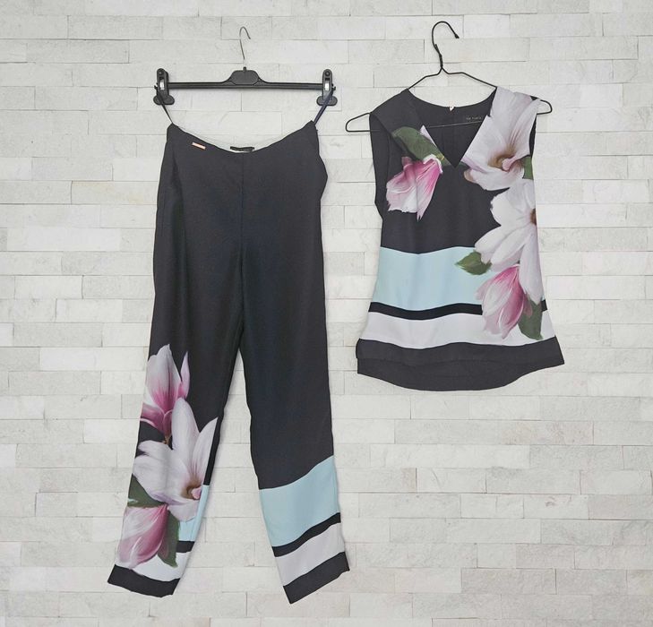 Ted Baker сет размер 0/XS панталон и топ