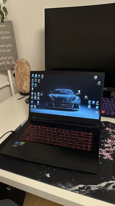 Laptop Gaming MSI RTX3050