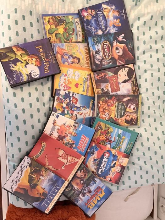 Компакт дискове с детски филмчета