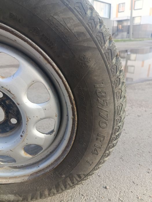 Продам колесо на р14