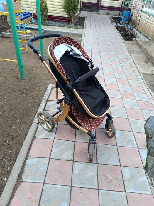 Продам коляску зима лето