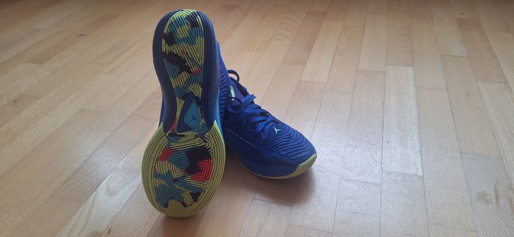 Adidași Air Jordan Luka 1