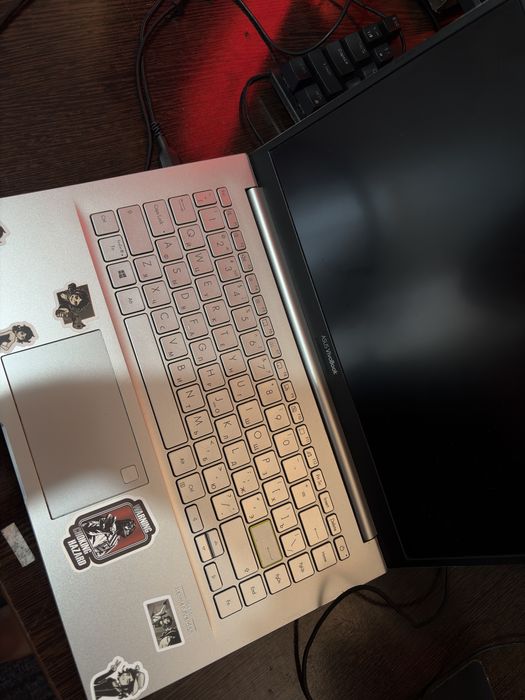 Asus vivobook продам обмен