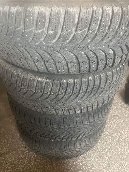 Зимни гуми с джанти 195/65/15