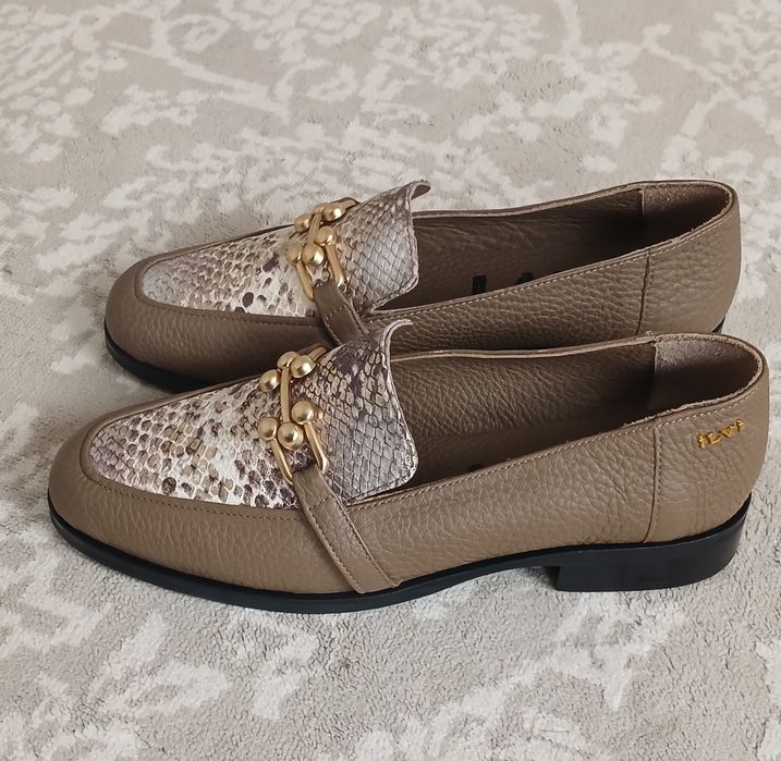 Лофер коричневый НОВЫЙ 30 000