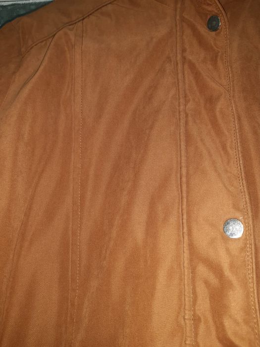 Продам куртку женскую