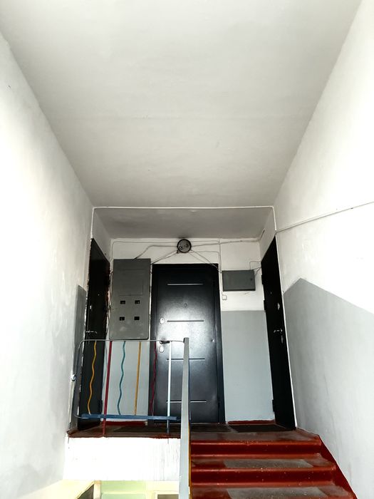 Продам 2х комнат. квартиру