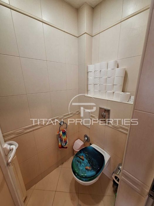 Продава се Тристаен апартамент в Пловдив, Кючук Париж - 115 кв.м за 2018 €/кв.м - Снимка #9