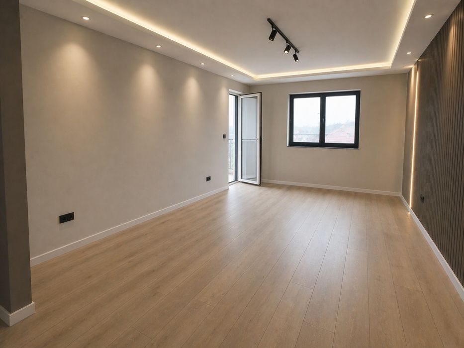 Apartament 3 Camere, Etaj 1, Zona Centru, 2 Bai, Complet Renovat