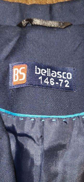 Продам пиджак и юбку на девочку