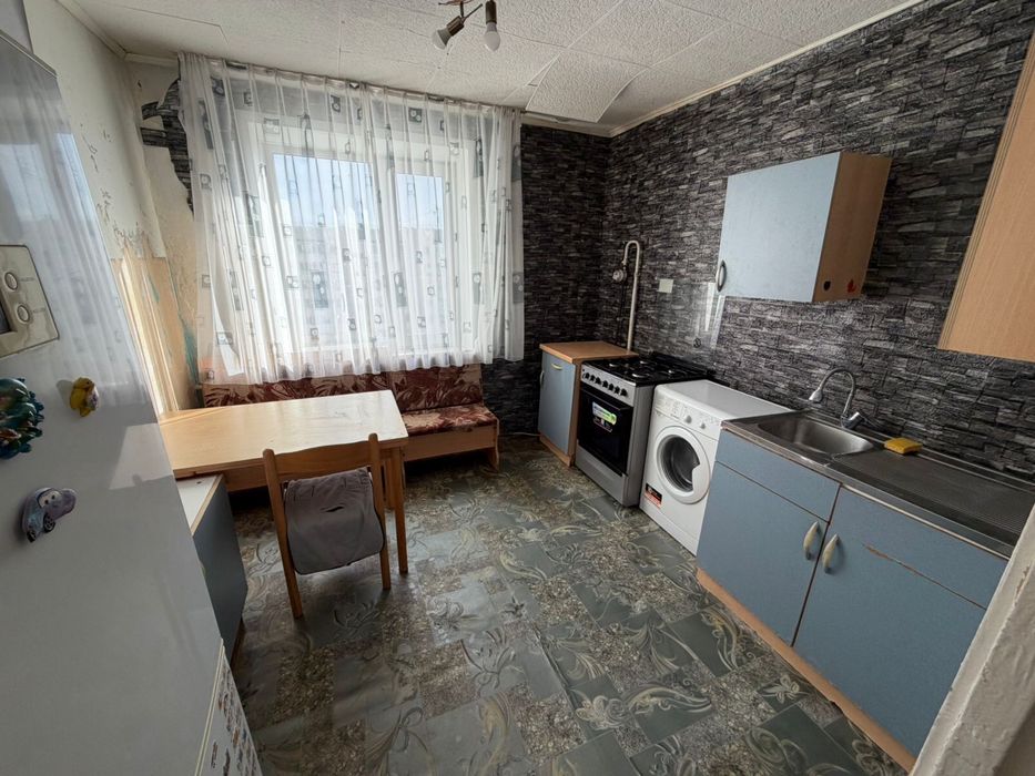 Продам 2 ком в 5 мкр за 17.5