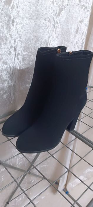 Продам женские полусапожки