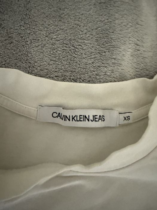 Calvin Klein бяла тениска