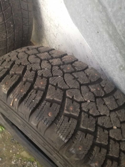 Продам шины на автомобиль