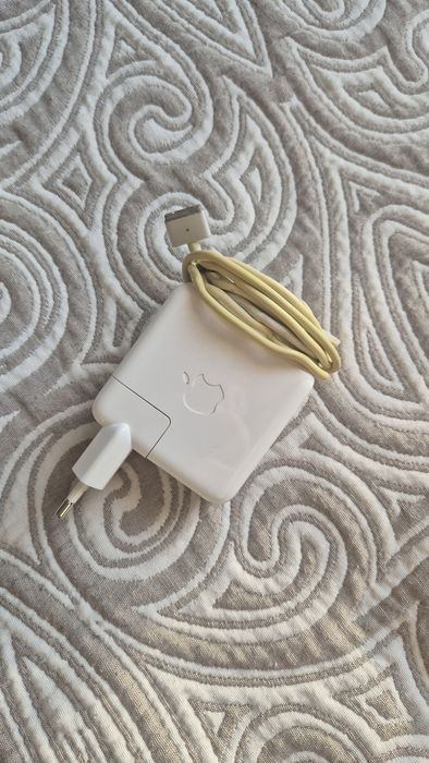 Apple MacBook Air 13" 2017 | i5 | 8 GB RAM | 128 GB SSD + кутия