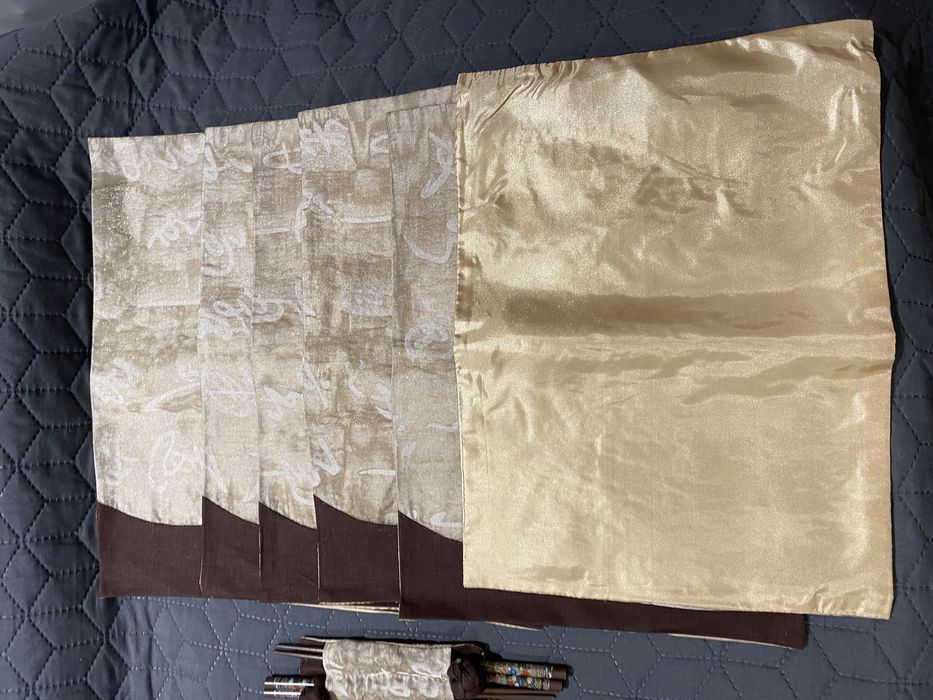 Set chinezesc cu chopsticks