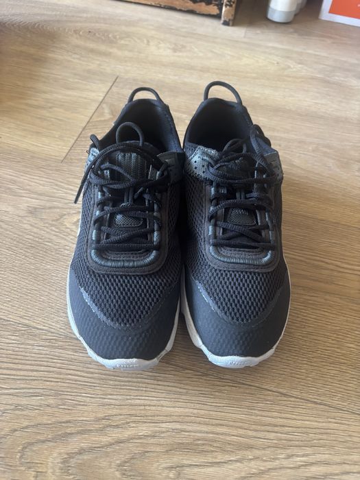 Маратонки Nike два модела!!!