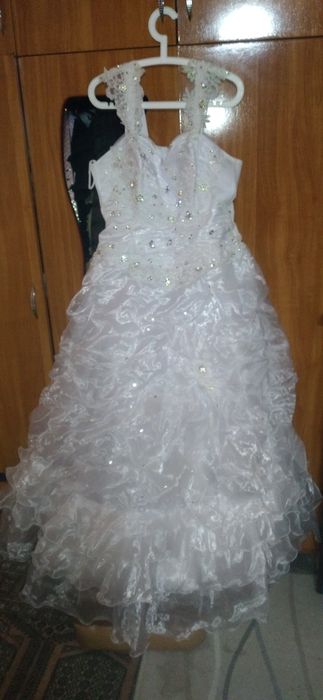 Rochie mireasa stare ff buna