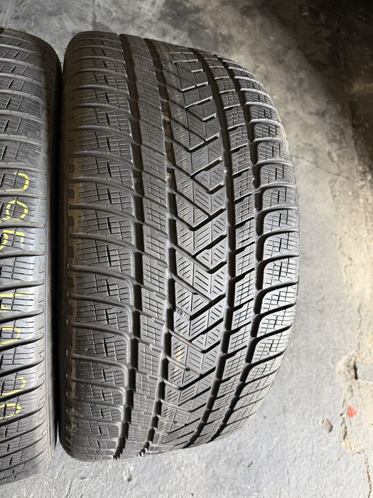 4 anvelope iarna 295/40/20 , Pirelli !