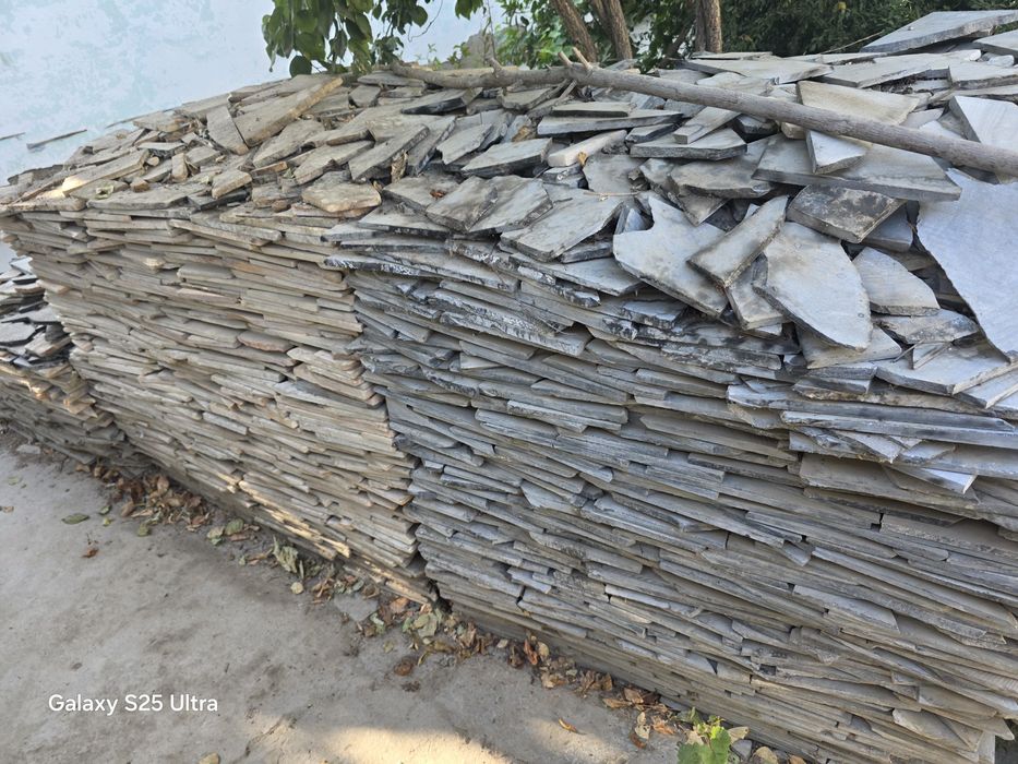 Мрамор тошлар сотилади