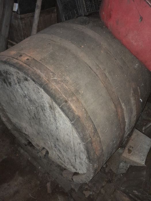 Butoaie și buții de vânzare